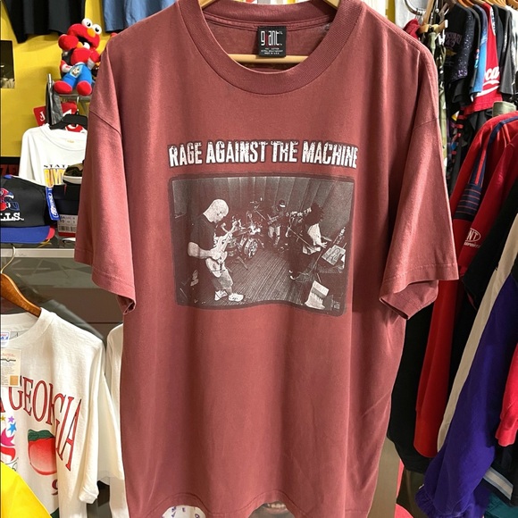 1997 RAGE AGAINST THE MACHINE Rock Band Tee - Picture 1 of 4